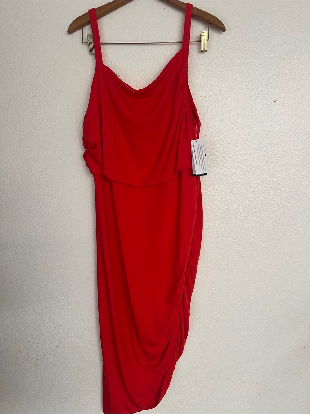 sofia by sofia vergara Red Draped Cowl Neck Midi Dress